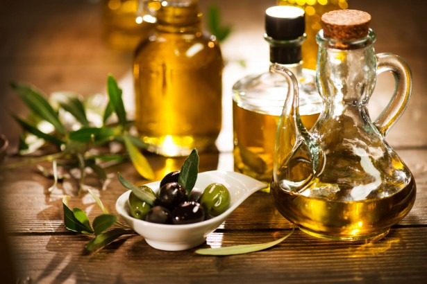 41837360 - olive oil. bottle of extra virgin olive oil