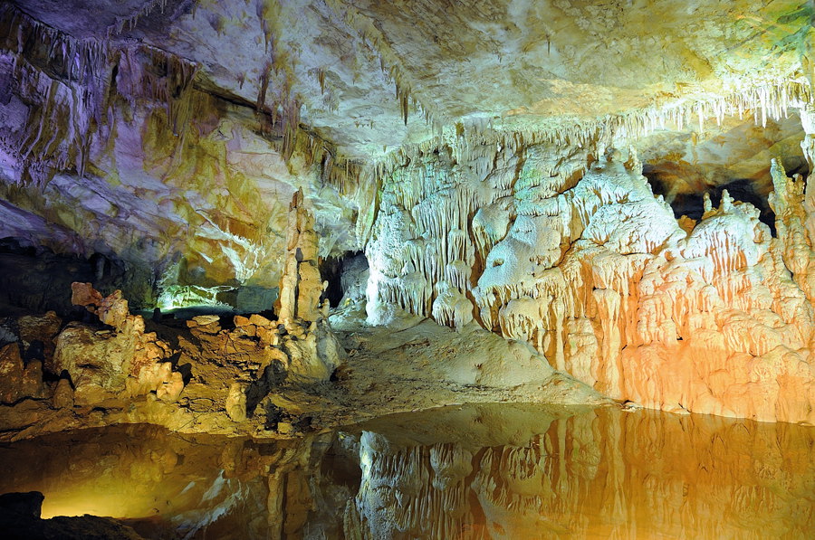 515-cave_prometeus-web-lit