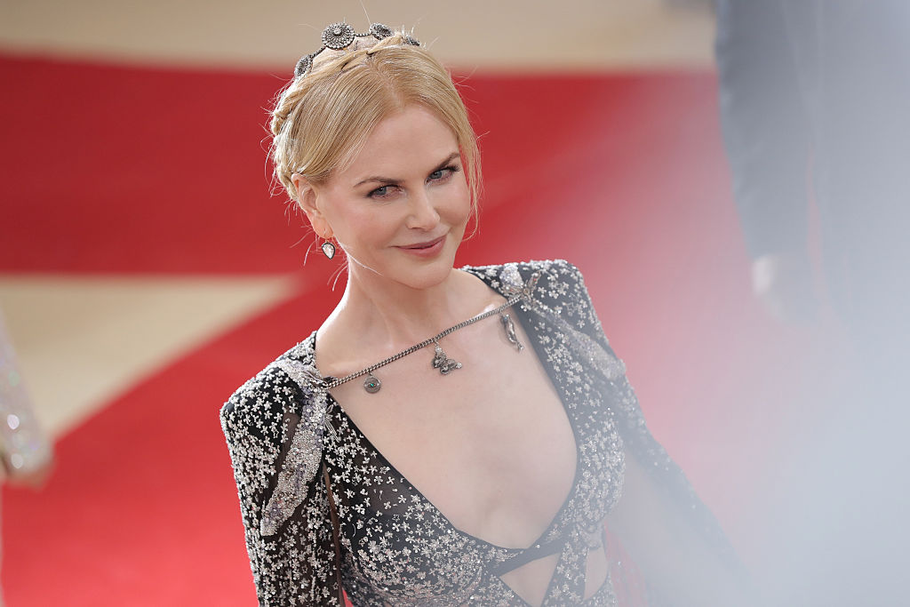 NEW YORK, NY - MAY 02: Nicole Kidman attends the "Manus x Machina: Fashion In An Age Of Technology" Costume Institute Gala at Metropolitan Museum of Art on May 2, 2016 in New York City. (Photo by Neilson Barnard/Getty Images for The Huffington Post)