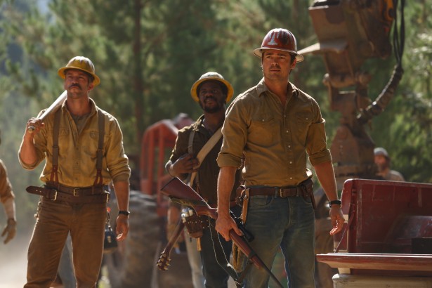 Karl Urban is Gavin in Disney's PETE'S DRAGON, the story of a boy named Pete and his best friend Elliot, who just happens to be a dragon.