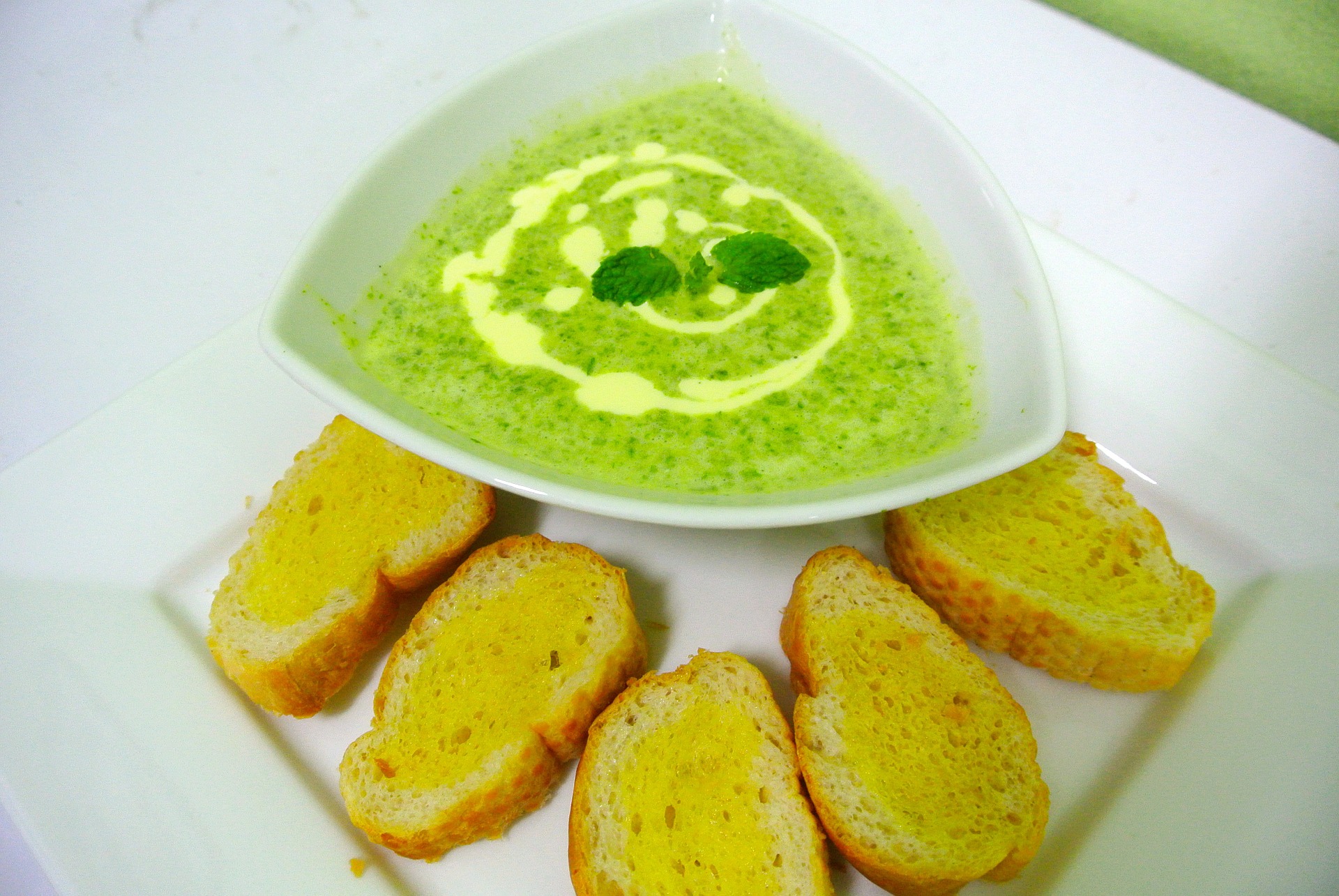зелений суп