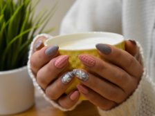 Модний манікюр на зиму 2021
