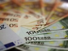 Нові та старі 100 євро