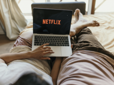 перегляд серіалів на Netflix фото