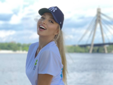 Оля Полякова