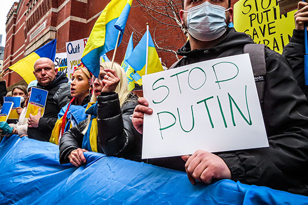 Правила безпеки на мітингах: як поводитися під час демонстрацій, аби зберегти своє життя
